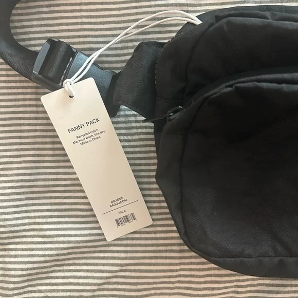 NWT BAGGU Black Belt Bag - Picture 2 of 6